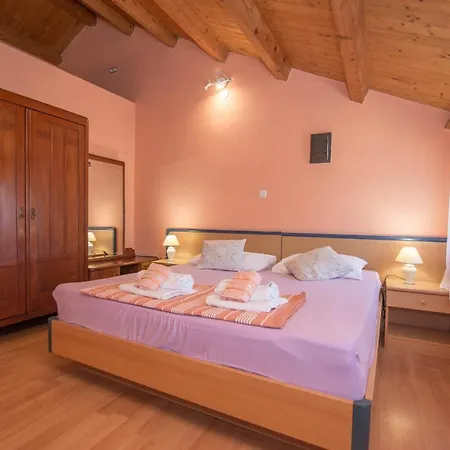 App Bonic Apartment Veli Losinj Exterior photo